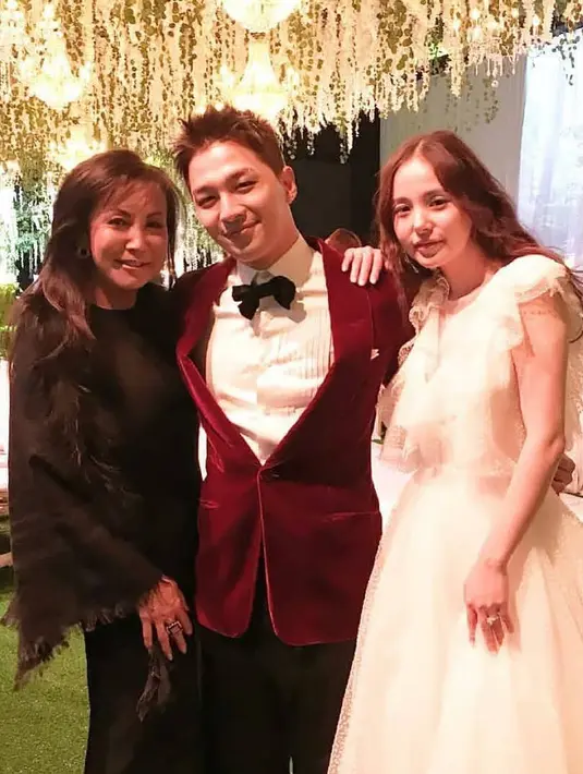 Pesta pernikahan Taeyang dan min Hyorin digelar di Paradise City Hotel, Incheon. Pesta dan dekorasi pernikahan itu dipercayakan pada penata pernikahan di film Twilight, Youngsong Martin. (Foto: instagram.com/bigbangteamturkey)