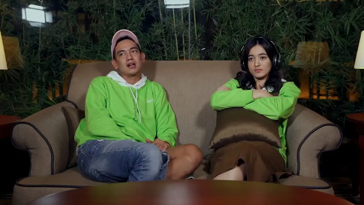 Adipati Dolken Mengungkap Rahasia Mawar De Jongh. sumberfoto: famousid