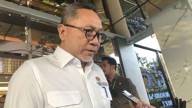 Menteri Perdagangan (Mendag) RI Zulkifli Hasan (Zulhas) menghadiri Rapat Koordinasi (Rakor) Tingkat Menteri di Kementerian Koordinator (Kemenko) Bidang Perekonomian