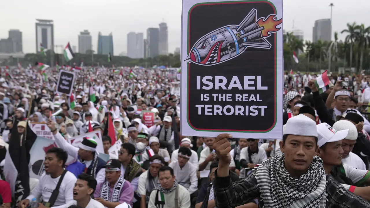 Aksi Bela Palestina di Monas