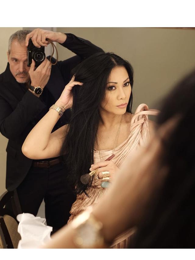 7 Gaya Anggun saat Hadiri Asian Television Awards, Raih Penghargaan