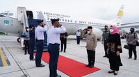 Wakil Presiden (Wapres) Ma'ruf Amin bertolak ke Pekanbaru, Provinsi Rian pada Minggu (19/3/2023). (Foto: Setwapres)