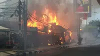 Kebakaran di Kuningan, Jakarta Selatan. (@TMCPoldaMetro)
