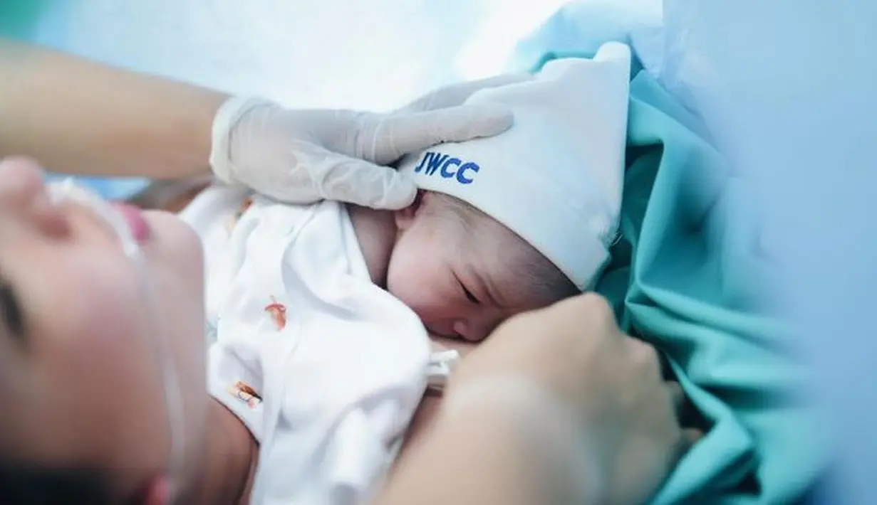 Jessica Mila dan Yakup Hasibuan akhirnya mengumumkan kelahiran anak pertama mereka berjenis kelamin perempuan. [@yakuphasibuan]