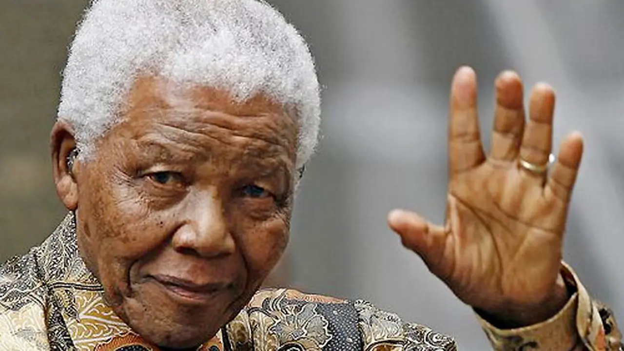mandela-pulang-130902b.jpg