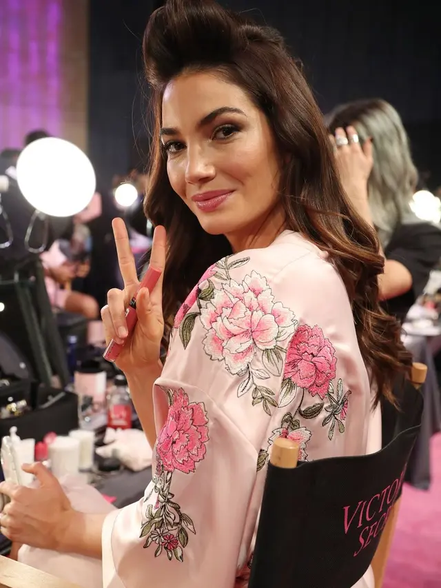 [Bintang] Lily Adridge