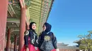 Shireen Sungkar dan Ryana Dea tampil kembar kenakan hanbok serupa dengan gaya santun berhijab [@ryana_dea]