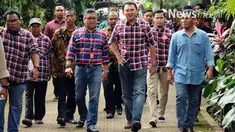Hasto menyebut tak membahas koalisi dan cuti kampanye di Balai Kota.