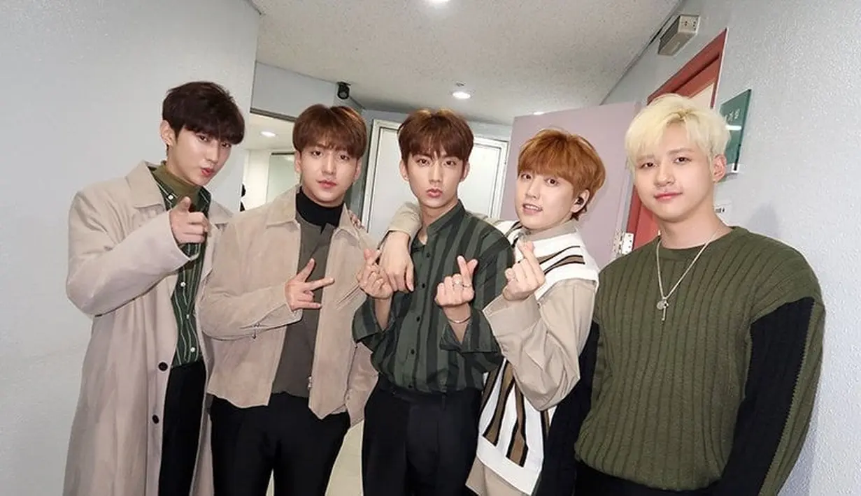 B1A4 bearti Be the One, All For One. Nama ini bermula dari golongan darah para personelnya, satu anggota punya golongan darah tipe B dan 4 orang punya golongan darah A. (Foto: Soompi.com)