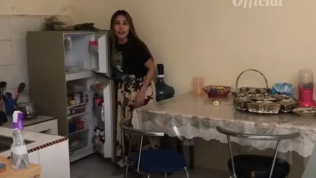 6 Potret Rumah Putri DA, Kamar Dominasi Warna Merah Muda dan Banyak Koleksi Sepatu
