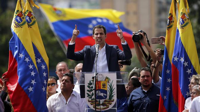Juan Guaido, pemimpin oposisi yang mengklaim sebagai presiden sementara Venezuela (AP/Fernando Llano)