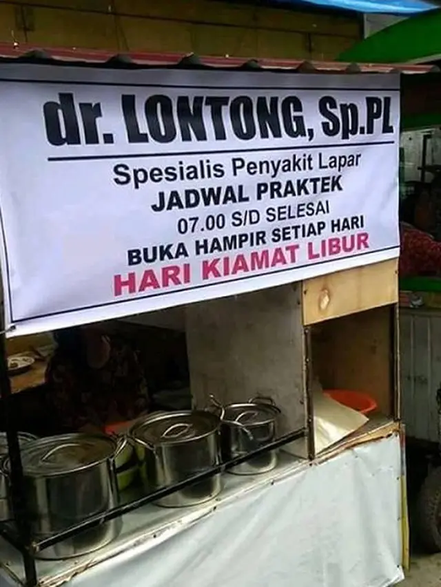 10 Spanduk Jualan Super Kocak ini Bikin Fokus Buyar