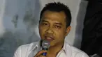 Penyanyi yang juga anggota DPR RI dari PAN Anang Hermansyah datang ke Konser Salam 3 Jari, Jakarta, Senin (20/10/2014) (Liputan6.com/Faizal Fanani)