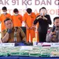 Konferensi pers pengungkapan jaringan narkoba Malaysia di Polda Riau. (Liputan6.com/M Syukur)