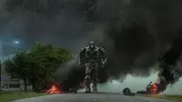 Sosok Galvatron dalam Transformers: Age of Extinction lebih seram ketimbang Megatron.