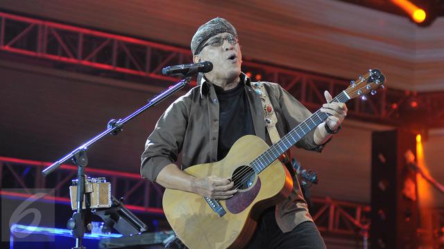 Jelang Tahun Baru Iwan Fals Kenang Almarhum Galang Rambu Anarki Showbiz Liputan6 Com