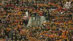 Suporter tim Macan Kemayoran memenuhi tribun jelang menyaksikan laga Persija melawan PSMS di laga pertama semifinal Piala Presiden 2018 di Stadion Manahan, Solo, Jawa Tengah, Sabtu (10/2). Persija menang 4-1. (Liputan6.com/Helmi Fithriansyah)