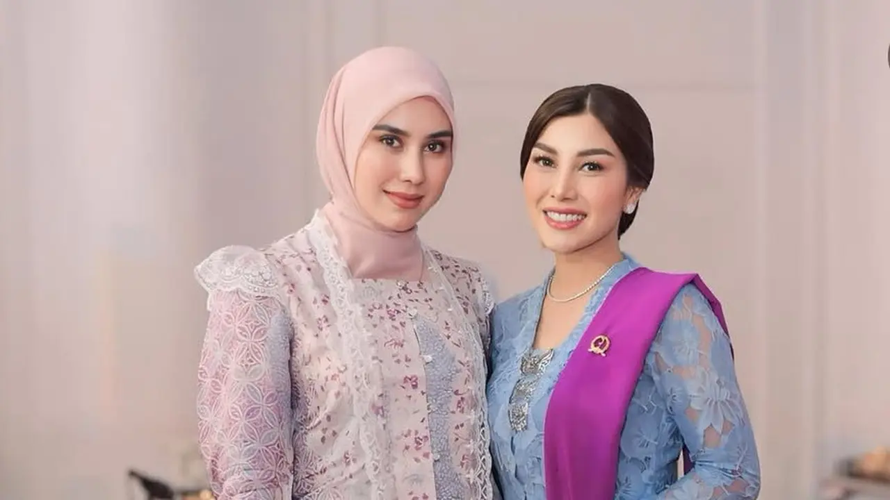 Syhnaz Sadiqiah dan Nisya Ahmad saat Hadir di Hari Jadi Jawa Barat