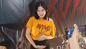 Ochi Rosdiana dalam acara Perilisan Trailer dan Poster film Kuyank di kawasan Cawang, Jakarta Timur, Senin (22/12/2025). (Liputan6.com/Dimas Septyawan)