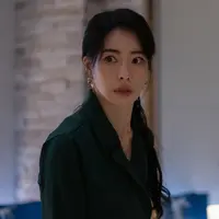 Lim Ji Yeon dalam serial The Glory. (Foto: Graphyoda | Netflix)
