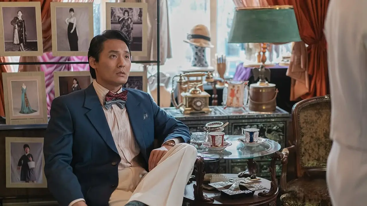 Choi Dae Hoon dalam drakor When Life Gives You Tangerines. (Netflix via Soompi)