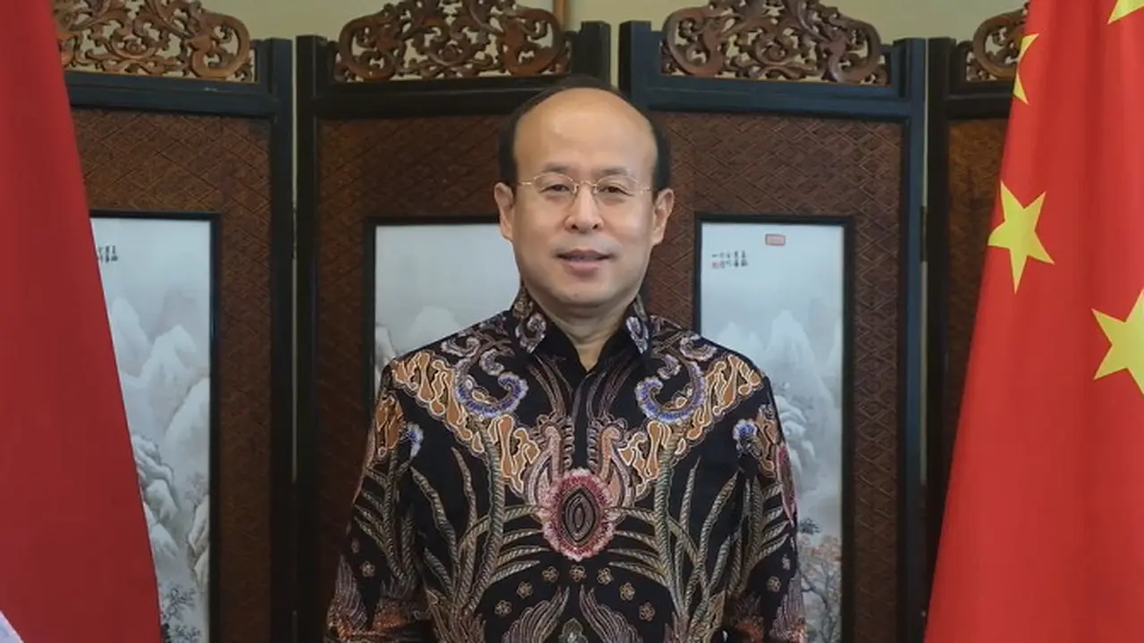 Dalam video singkat yang diunggah oleh akun Facebook Embassy of China in Indonesia, Dubes Xiao Qian turut mengucapkan selamat Idul Fitri bagi warga Indonesia (Kedubes China)