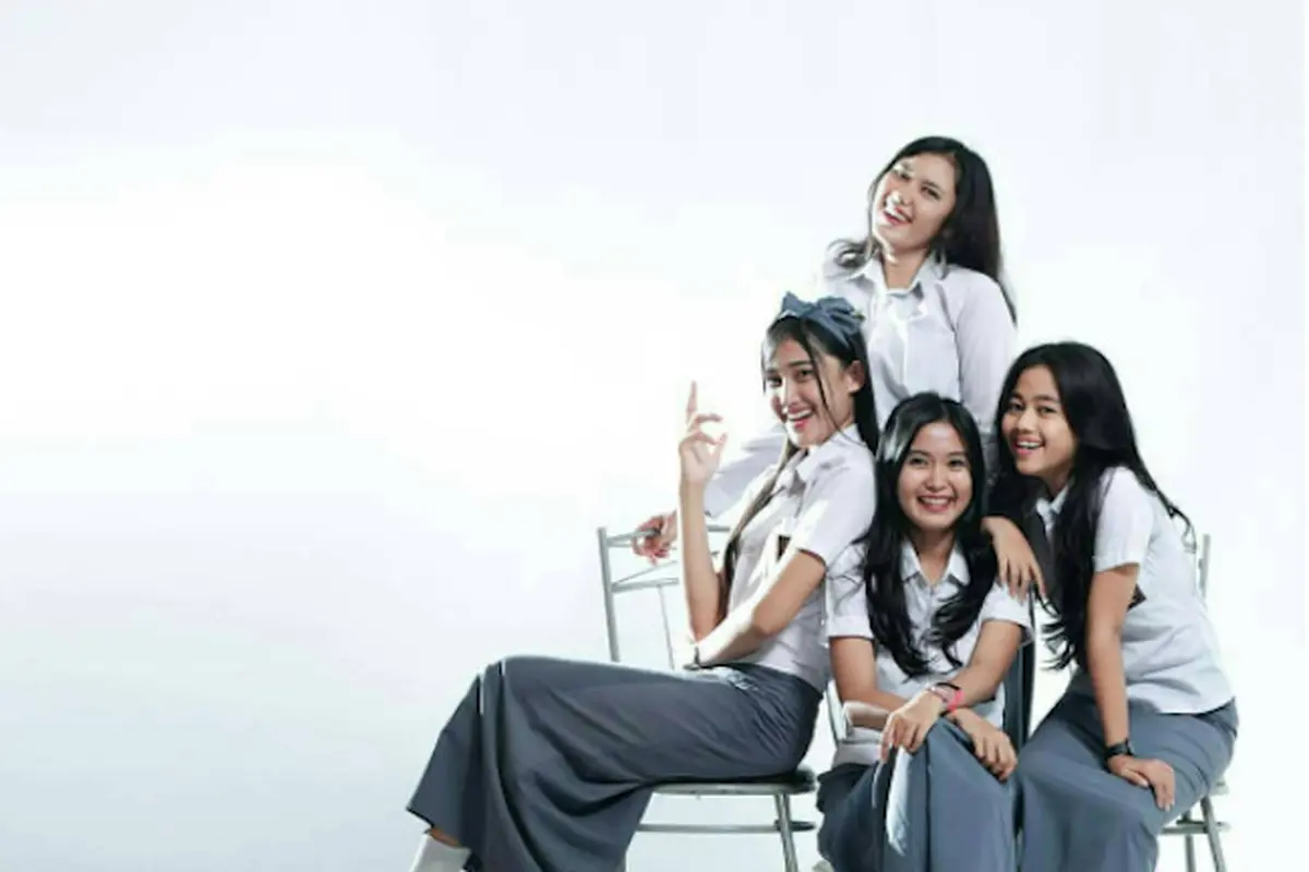 [Bintang] Gaya anak SMA