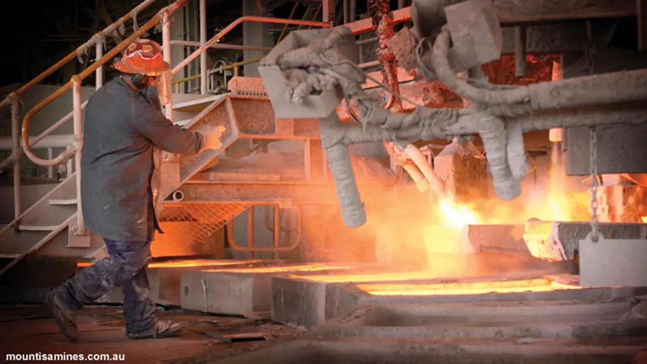 pabrik-smelter130729c.jpg