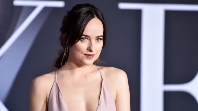 20170203-Pemutaran-Film-Fifty-Shades-Darker-AS-Dakota-Johnson-AP-AFP