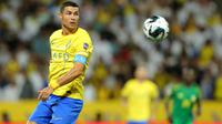 Cristiano Ronaldo berhasil mencetak gol tunggal kemenangan Al Nassr atas Al Shorta, pada laga semifinal&nbsp;Liga Champions Klub Arab 2023 di&nbsp;Prince Sultan bin Abdul Aziz Stadium, Rabu (9/8/2023) malam WIB. Berkat hasil itu, Al Nassr melenggang ke final Liga Champions Klub Arab untuk pertama kalinya. (AFP/Abdullah Mahdi)
