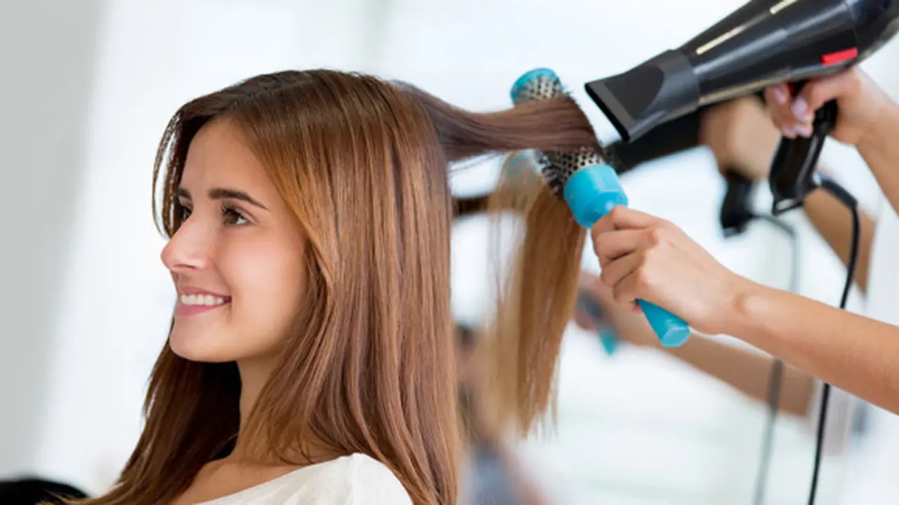 (c) shutterstock