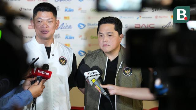 Ketua NOC Indonesia, Raja Sapta Oktohari (kiri), bersama Menteri Pemuda dan Olahraga (Menpora) RI, Erick Thohir