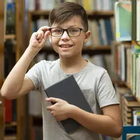 Simak tips stimulasi untuk menjaga kecerdasan otak anak agar tetap optimal. (Foto/Dok: freepik.com)