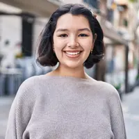 ilustrasi perempuan bahagia/Krakenimages.com/Shutterstock