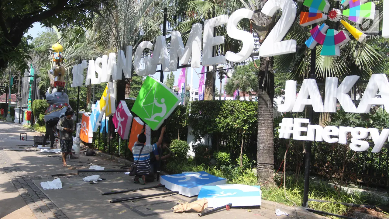 Sambut Asian Games, Balai Kota Dipasang Neon Box