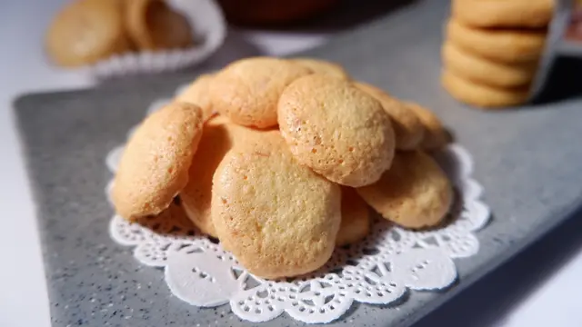 kue kering telur egg cookies