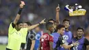 Pemain Timnas Indonesia, Abduh Lestaluhu diusir wasit pada laga final leg kedua Piala AFF 2016 di Thailand, (17/12/2016). (Bola.com/Vitalis Yogi Trisna)