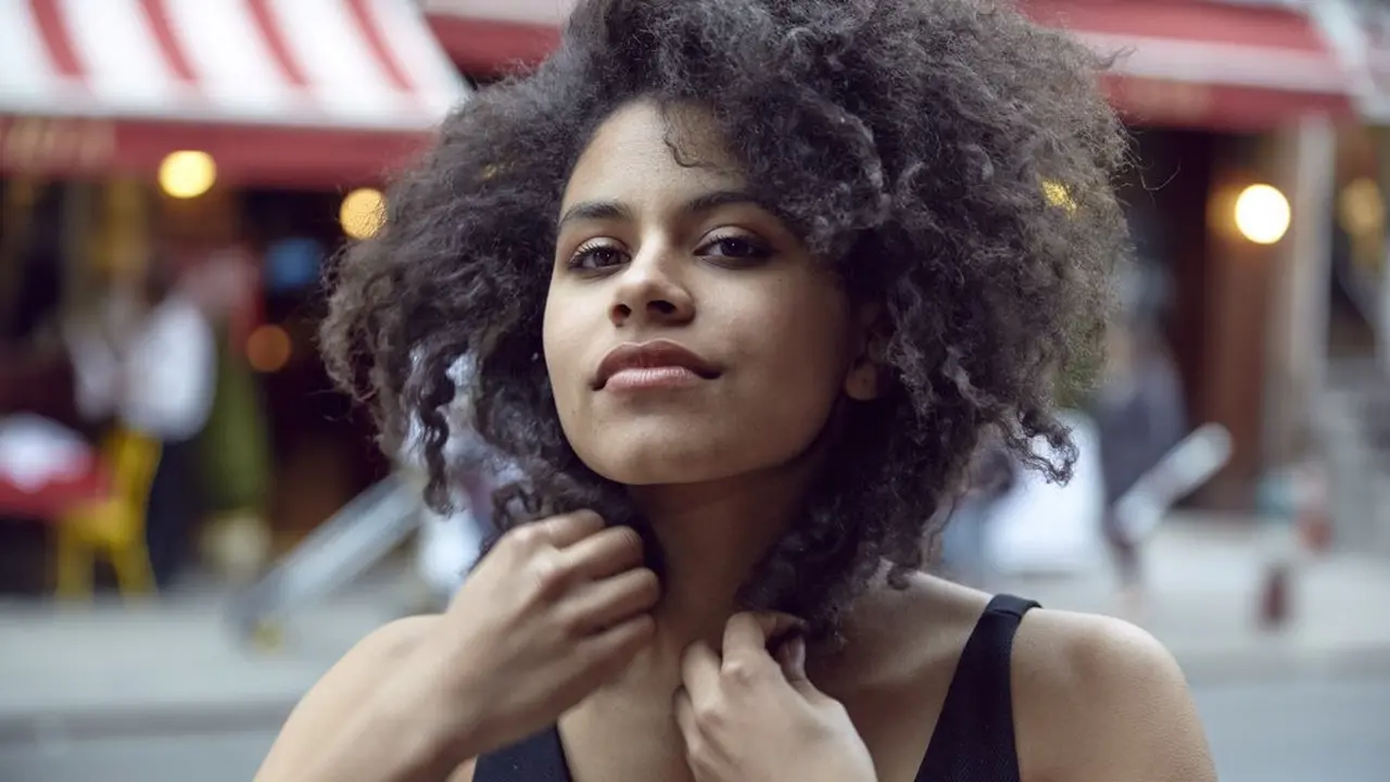 [Bintang] Zazie Beetz di Deadpool 2