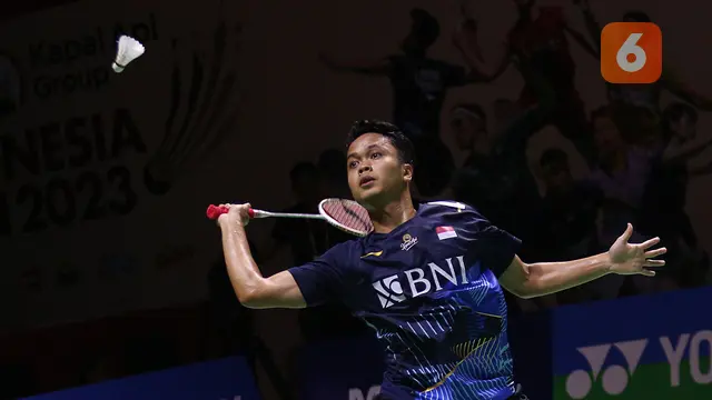 Foto: Bertemu di Perempat Final Indonesia Open 2023, Ini Dia Aksi Anthony Ginting saat Melawan Jonatan Christie