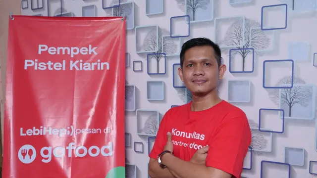 Dodi Sandra, Pemilik Pempek Pistel Kiarin