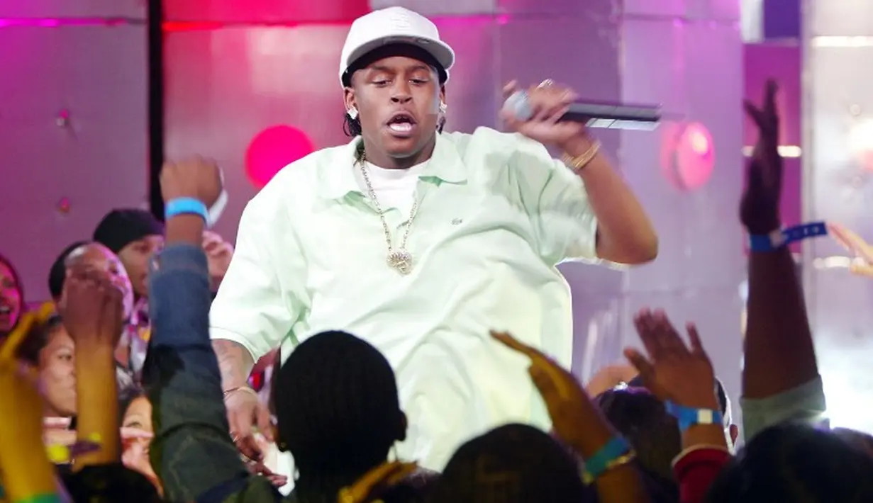 Rapper J-Kwon dilaporkan hilang pada Februari 2010. Teryata dirinya hanya membutuhkan waktu sendiri dan tak menyangka banyak orang yang panik mencarinya. (SCOTT GRIES / GETTY IMAGES NORTH AMERICA / AFP)