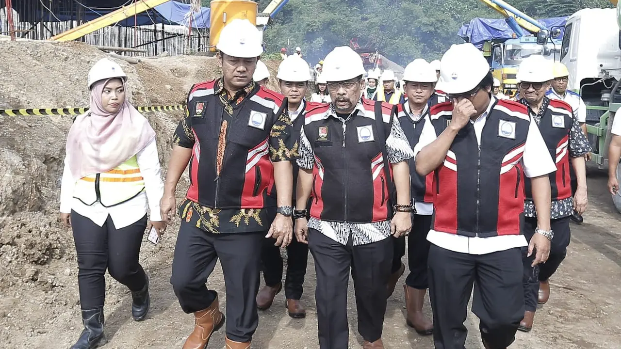 Genjot Pengadaan Air Masyarakat Pemkot Semarang Minta PDAM Fokus Penyediaan Air Bersih.