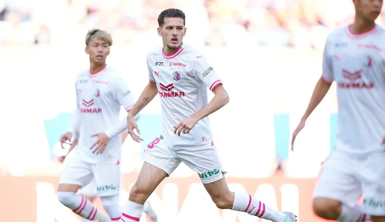 Dari lima laga tersebut, Justin Hubner total tampil dalam 187 menit dengan meraih empat kemenangan dan satu kekalahan, serta timnya kebobolan empat kali, semuanya saat lawan Vissel Kobe. (J.LEAGUE)