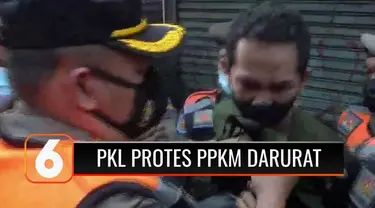 Kericuhan terjadi antara pedagang kaki lima dengan para petugas yang tengah menerapkan razia PPKM Darurat. Para pedagang merasa larangan berjualan hingga 20 Juli 2021 sangat memberatkan dan bantuan yang didapat tak dapat memenuhi kebutuhan hidup.