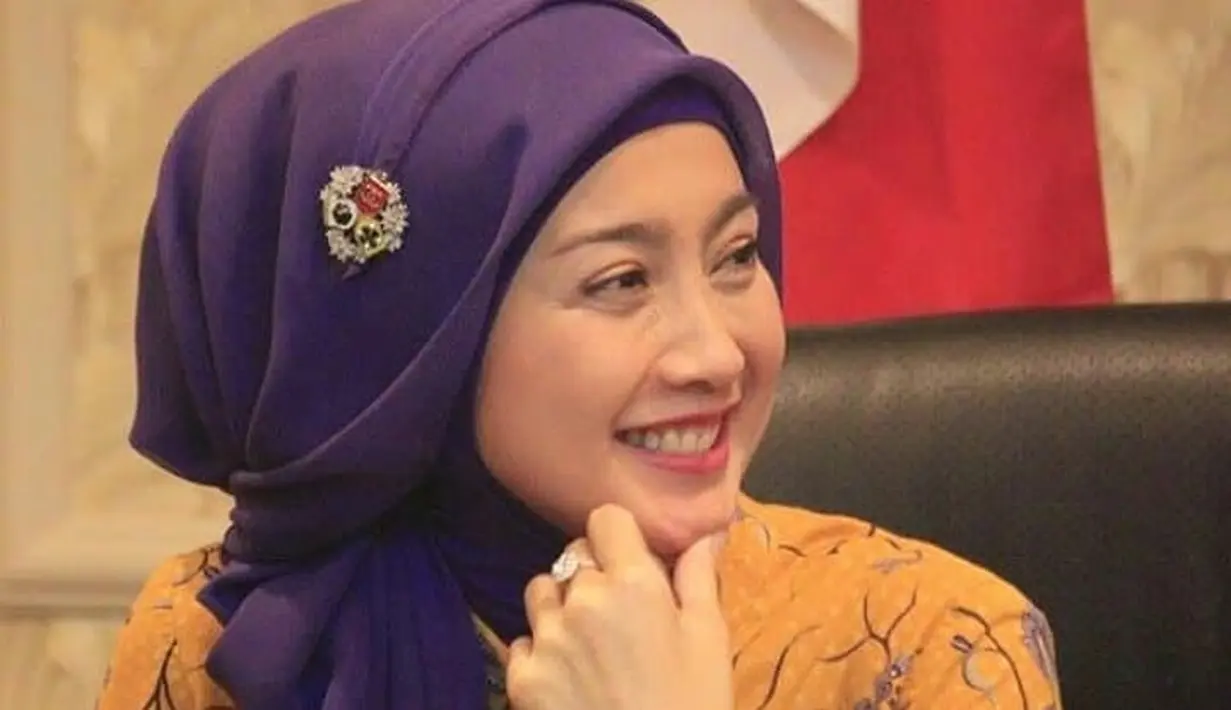 Desy Ratnasari (Instagram/desyratnasari.officialsukabumi)