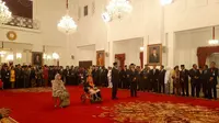 Presiden Jokowi menganugerahkan gelar pahlawan nasional 2017 di Istana Negara (Liputan6.com/ Septian Deny)