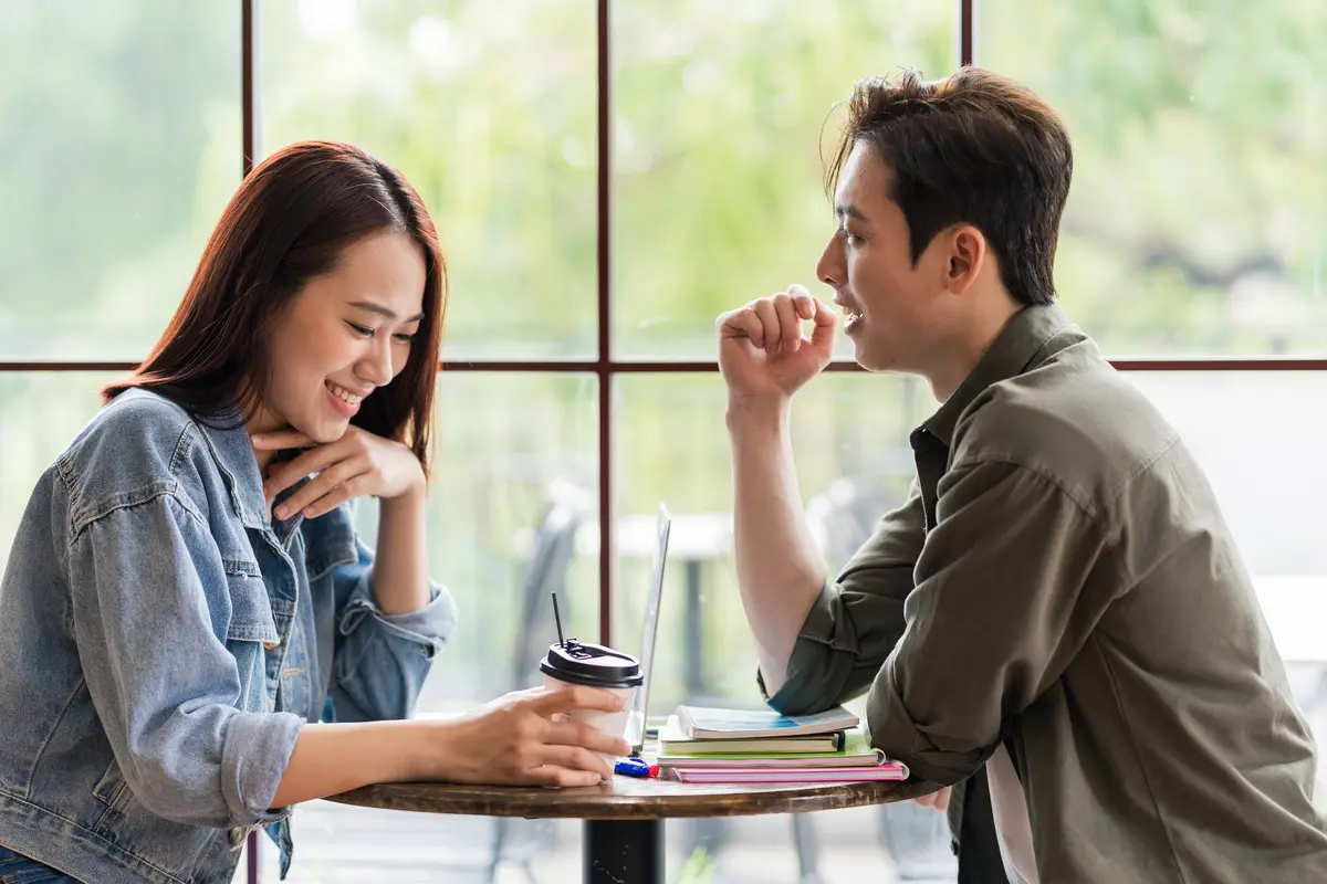 perempuan dan pasangan 20 juni