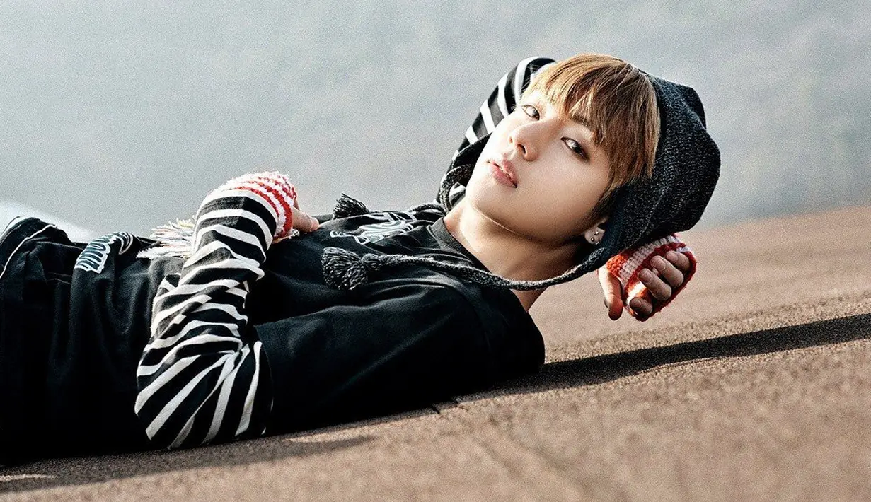 V BTS dijuluki Blank Tae lantaran ia kerap memperlihatkan blank expression. (Foto: Allkpop.com)