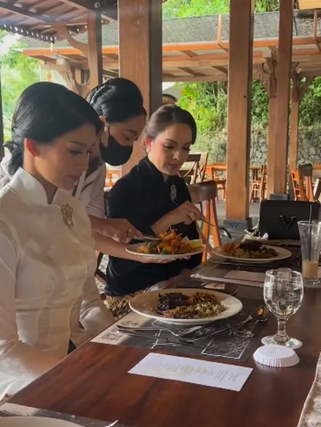 Puteri Indonesia lintas generasi (Instagram/artikasaridevi)