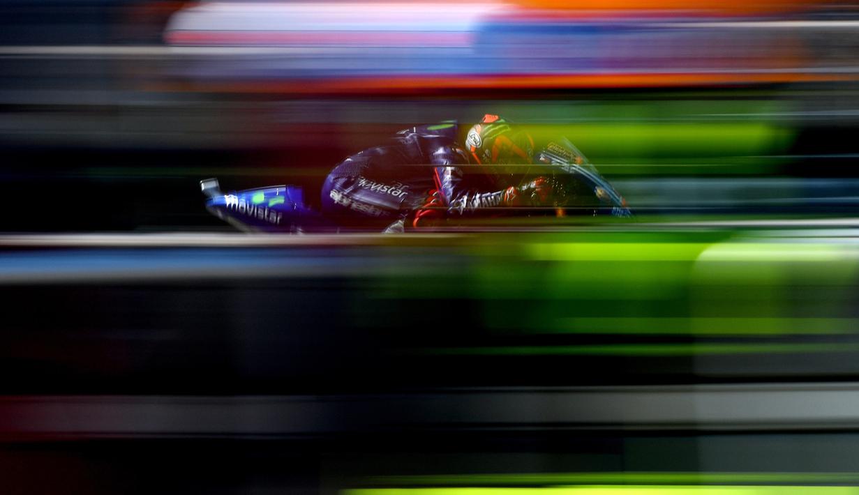 Kecepatan pebalap Movistar Yamaha MotoGP Team, Maverick Vinales pada sesi latihan bebas di Sirkuit Brno, (4/8/2017). Marc Marquez menjadi juara pada balapan tersebut. (AFP/Michal Cizek) 